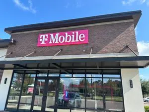 T-Mobile Oakleaf Town Center