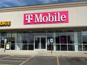 T-Mobile Lincoln Ave & Yakima Ave