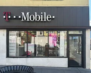 T-Mobile Central Ave & Franklin St