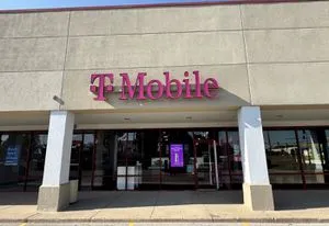 T-Mobile Plainfield Rd & Voyager Ln