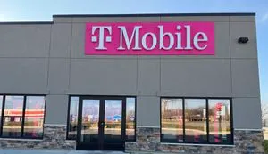 T-Mobile 18th Ave NW & 14th St NW