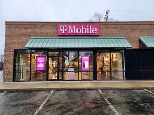 T-Mobile Broadway Blvd & Valentine Rd