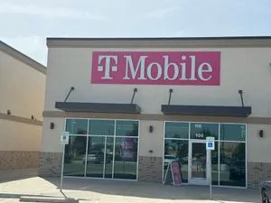 T-Mobile Walton Dr & Kings Fort Pkwy