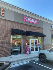 T-Mobile Townpark Lane & Townpark Way