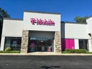 T-Mobile N Cobb Pkwy & Barrett Pkwy