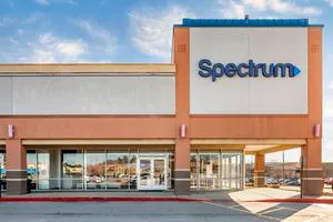 Spectrum - 1048 S Kirkwood Rd