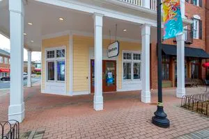 Spectrum - 1260 W Spring St