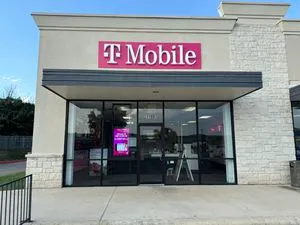 T-Mobile Junction Hwy & E Sunset Dr