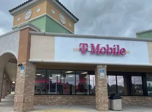 T-Mobile Simpson Rd & Buenaventura Blvd