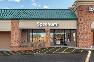 Spectrum - 6512 Glenwood Ave