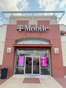 T-Mobile Kyle Center Dr & Sheldon Dr