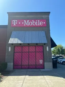 T-Mobile Yelm Hwy SE & College St SE