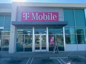T-Mobile Foothill Blvd & Boston