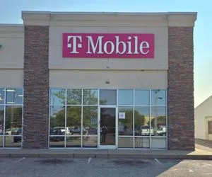 T-Mobile Sagamore Pkwy S & South St