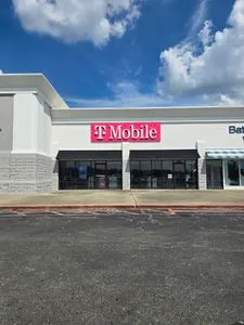 T-Mobile Derek Dr & Gerstner Meml Blvd