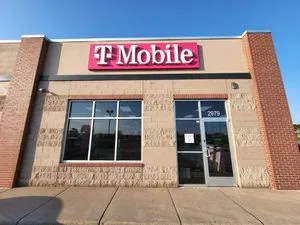 T-Mobile Commercial Blvd & 30th Ave