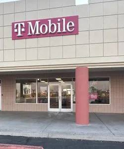 T-Mobile Lake Havasu Ave & AZ 95