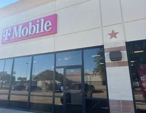 T-Mobile N Interstate 35 & N Lamar Blvd