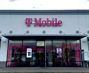T-Mobile Fm 1764 & I 45