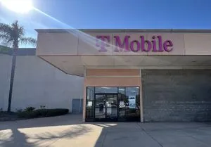 T-Mobile Grossmont Ctr Dr & Murray Dr