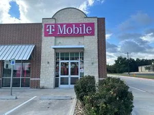 T-Mobile US 190 & Fourth