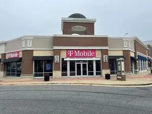 T-Mobile Woodmore Towne Centre