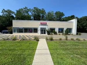 T-Mobile Boston Post Rd & Hommocks Rd