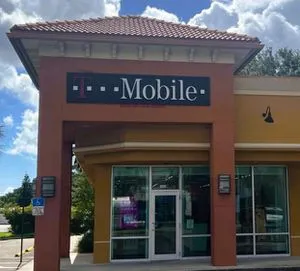 T-Mobile Missouri Ave N & Rosery Rd NW