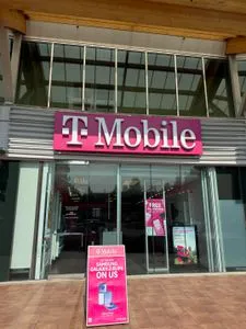 T-Mobile Fawcett Rd & Post Blvd