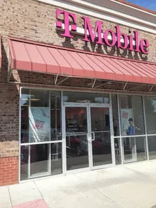 T-Mobile Grayson Hwy