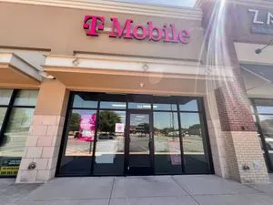 T-Mobile Lawton Town Center