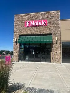 T-Mobile Harris Plaza