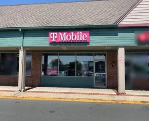 T-Mobile Bellewood Commons