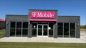 T-Mobile Hawkeye & 12th