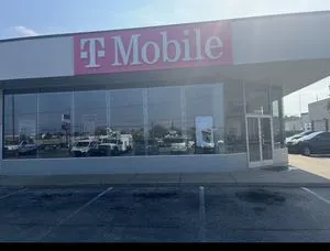 T-Mobile Richmond & Locust Hill