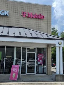 T-Mobile Lexington Crossing