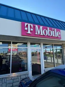 T-Mobile Harding Hwy & Turner Ave