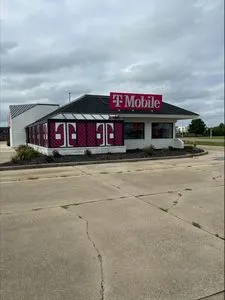 T-Mobile Woodlawn Rd & Malerich Dr