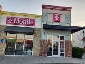 T-Mobile 27th & King