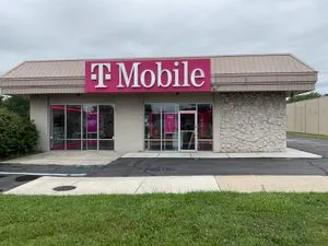 T-Mobile Dix Hwy & Cleveland Ave