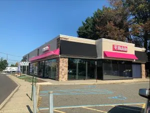 T-Mobile W Edgar Rd & Sylvan St