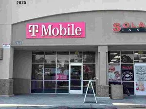 T-Mobile Mount Vernon Av & Mall View Rd