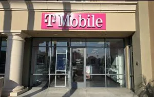 T-Mobile N Dysart Rd & W Camelback Rd