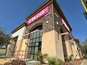 T-Mobile E Niles St & Sterling
