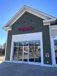 T-Mobile Constitution Ave & I 495 S
