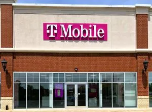 T-Mobile Hwy 31 & Dell Center Dr
