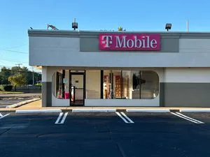 T-Mobile Plymouth Rd & Wayne Rd