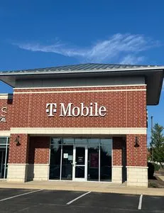 T-Mobile S Farrell Rd & W 163rd St