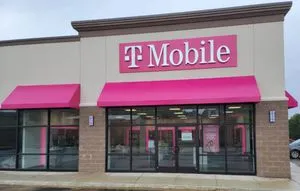 T-Mobile E Market St & Yorktown Rd