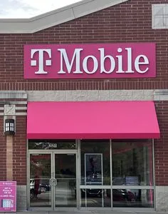 T-Mobile Roosevelt & Highland